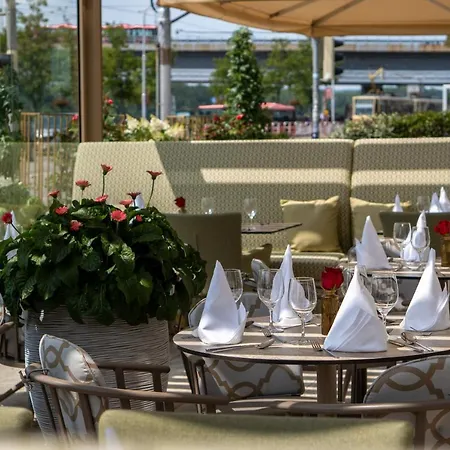 Hotel Devín Bratislava