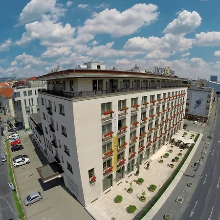 Devin Hotel 4*