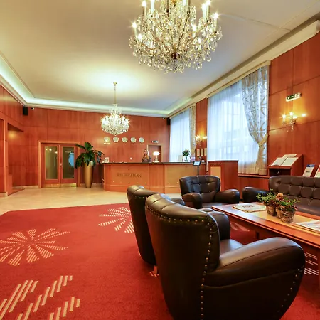 Hotel Devin