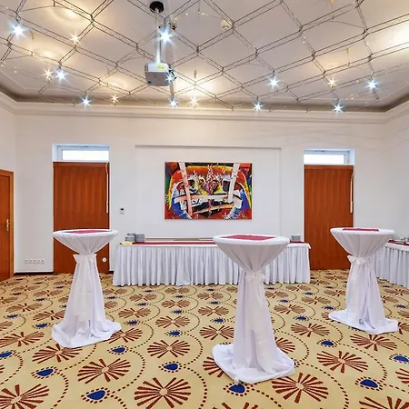 Hotel Devin 4*