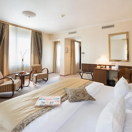 Devin Hotel